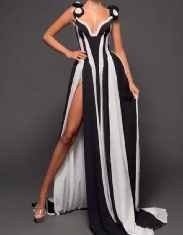 Three-Dimensional Flower Sexy Deep V Black and White Striped Sleeveless Dress