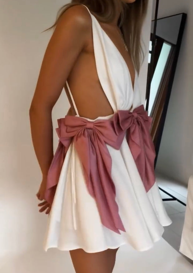 Sling Deep V Three-Dimensional Flower Waist Hollow Skirt