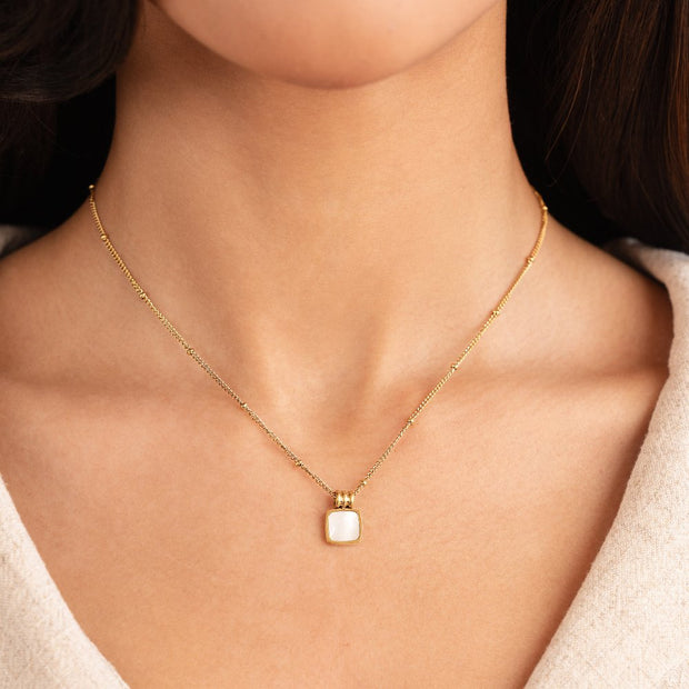 Lucia White Shell Pendant Necklace